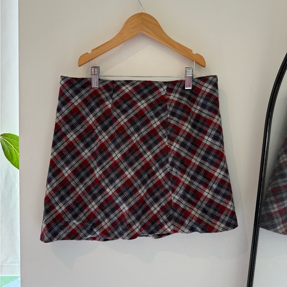 Stylish Tartan Mini Skirt